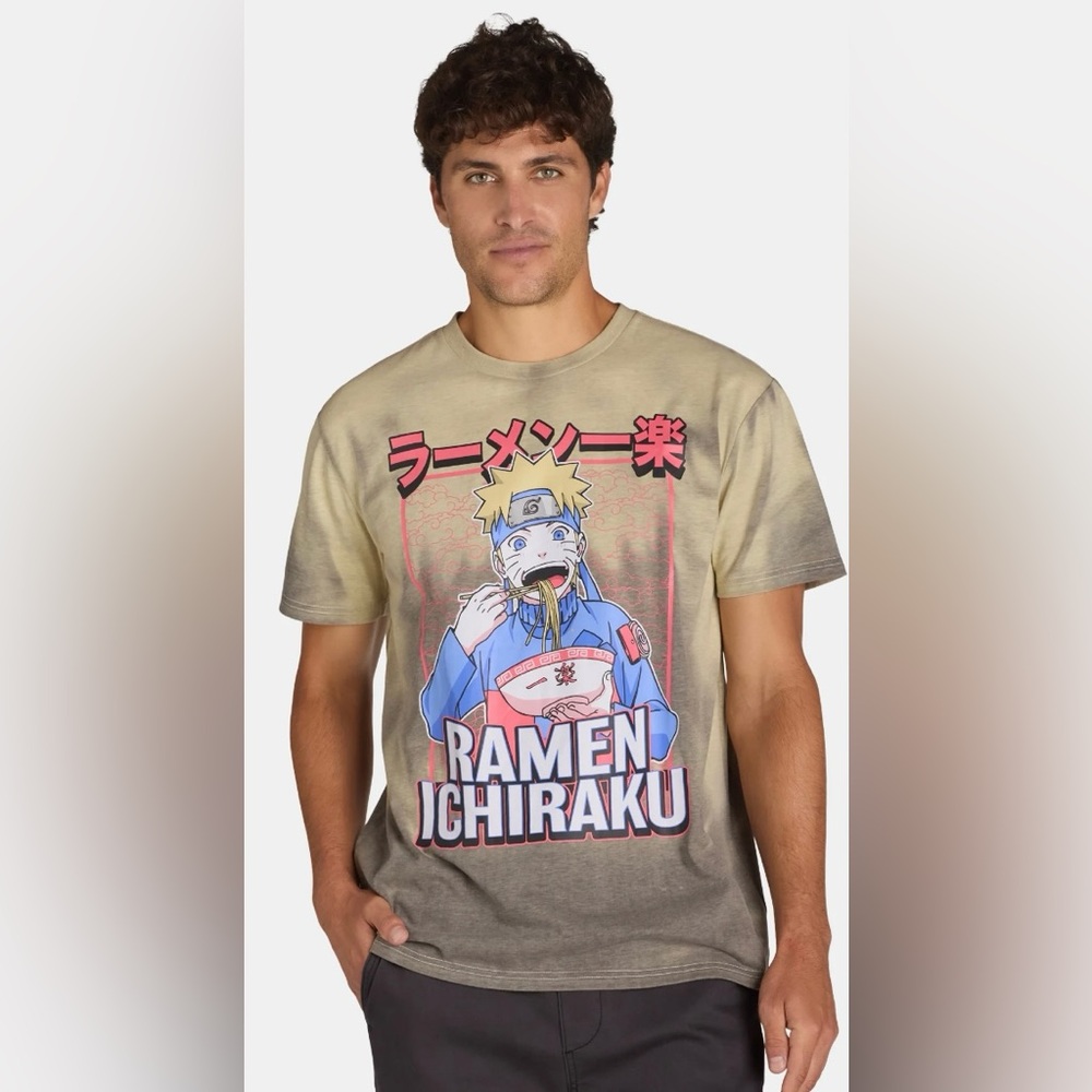 Naruto Men's Graphic Tee with Heat Reactive Color Change Fabric size XL